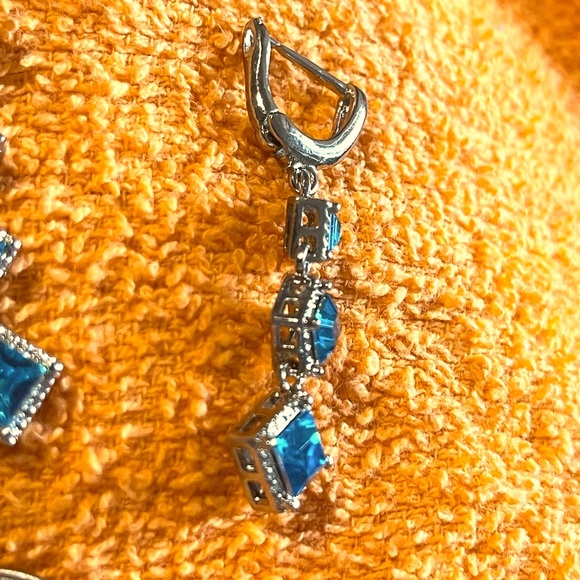 Blue topaz earrings sterling silver - Picture 7 of 9